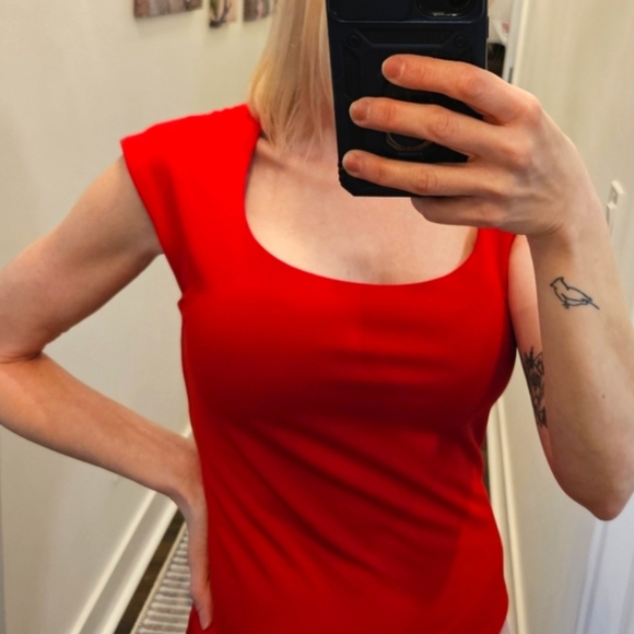 NWT Express Body Contouring Red Bodysuit - SIZE M - Picture 10 of 10